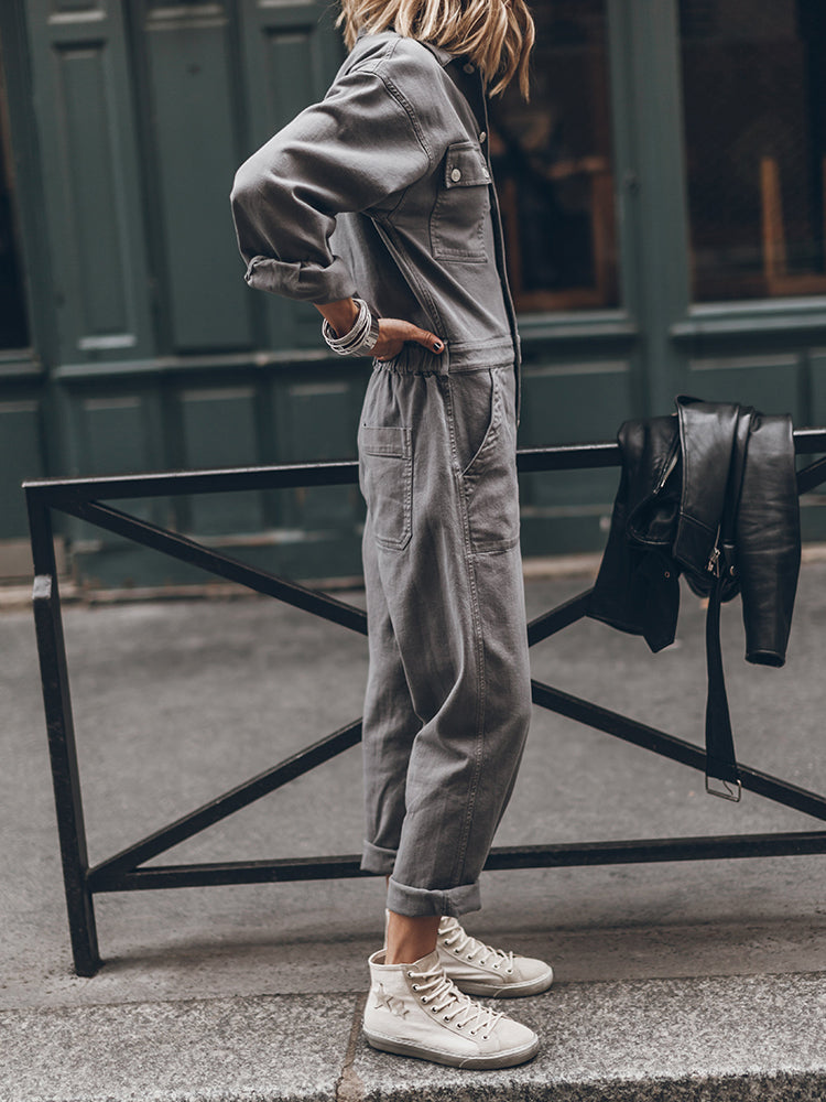 Combinaison ample pour femme avec boutons sur le devant