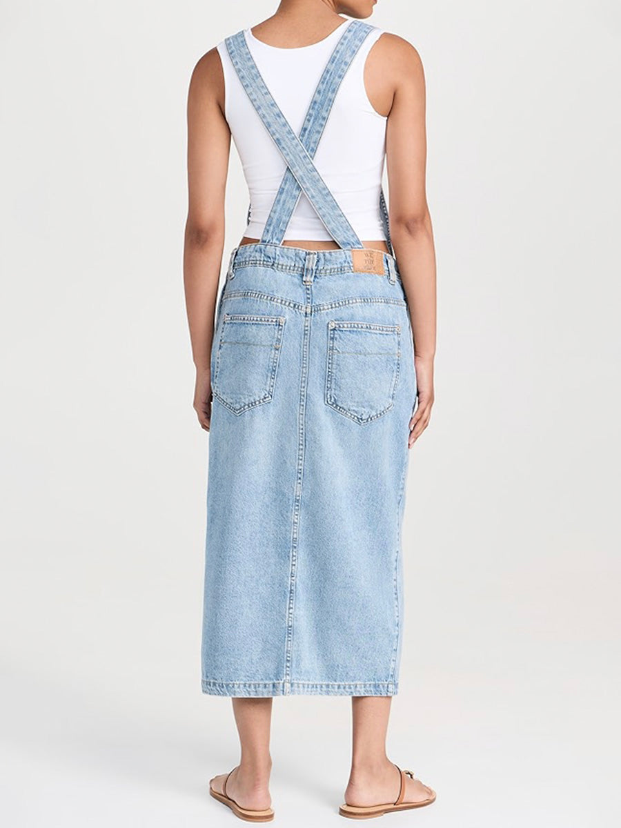 Robe salopette en jean fendue sur le devant