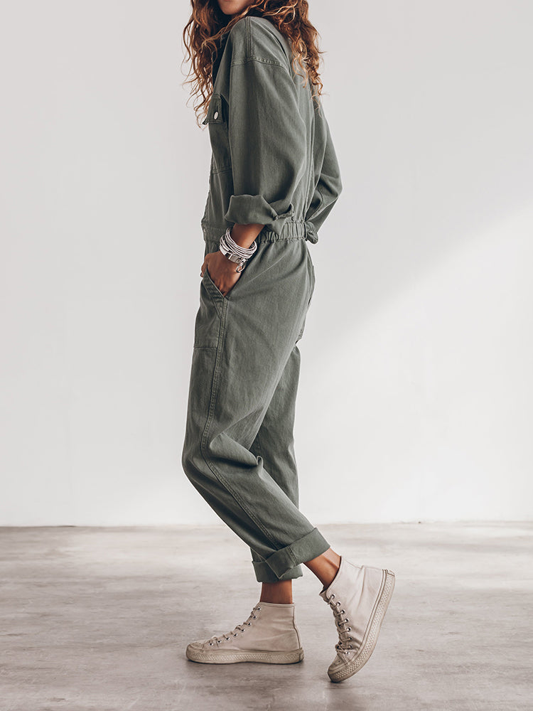 Combinaison ample pour femme avec boutons sur le devant