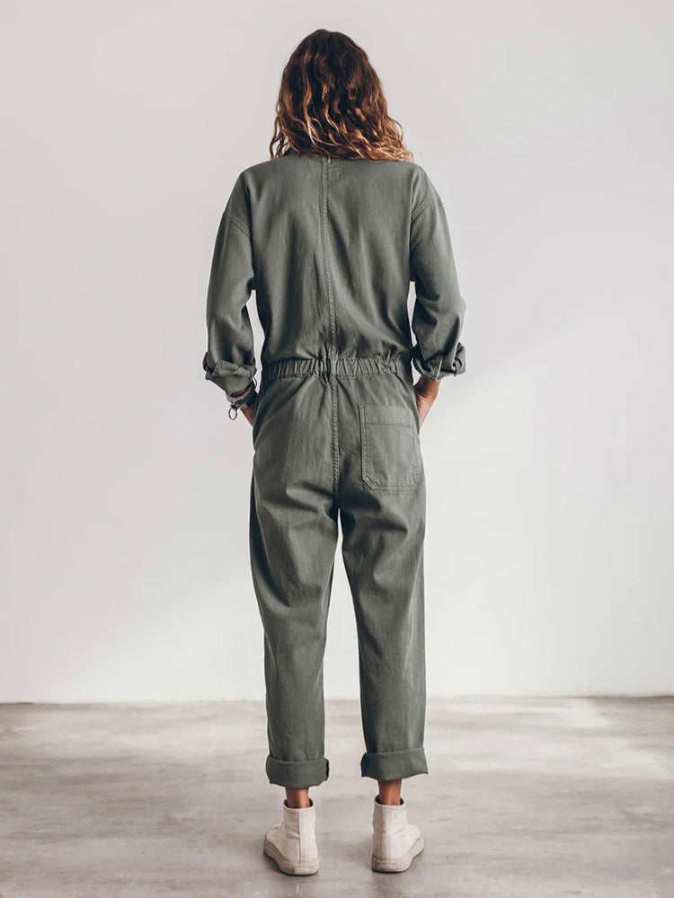 Combinaison ample pour femme avec boutons sur le devant
