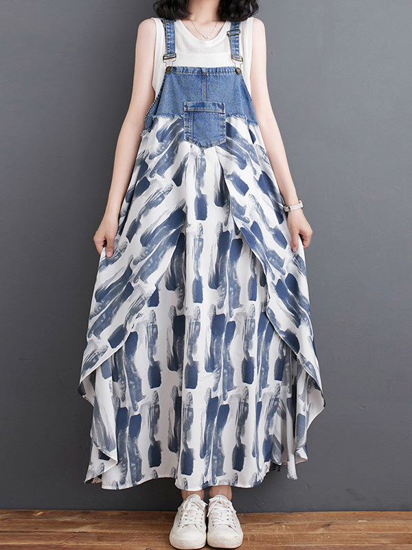 Abito salopette lungo in denim patchwork con stampa acquerello