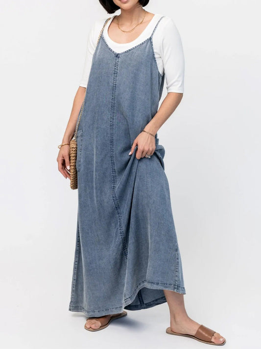 Maxikleid aus Denim mit Spaghettiträgern und V-Ausschnitt
