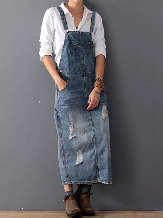 Latzkleid aus Distressed-Jeansstoff mit Schlitz hinten