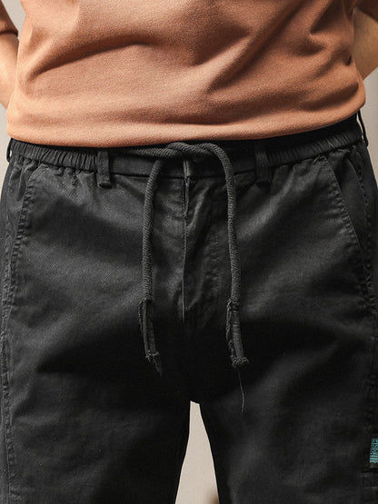 Herren-Jogginghose mit elastischem Bund und schmal zulaufendem Bein