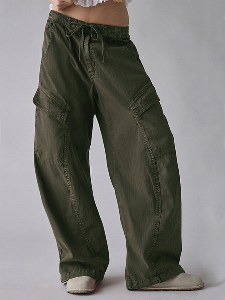 Pantaloni da donna a gamba larga e strutturata