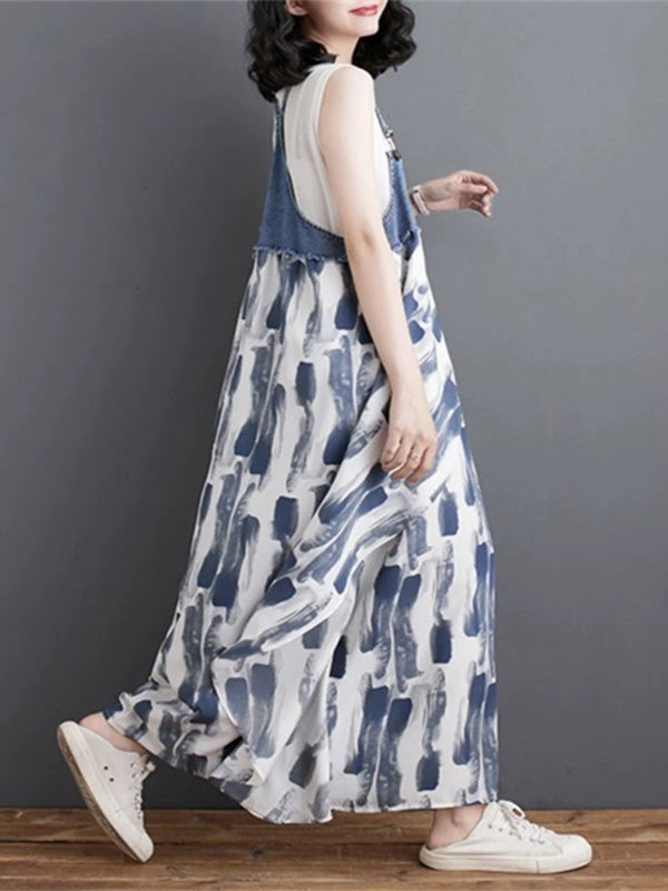 Abito salopette lungo in denim patchwork con stampa acquerello