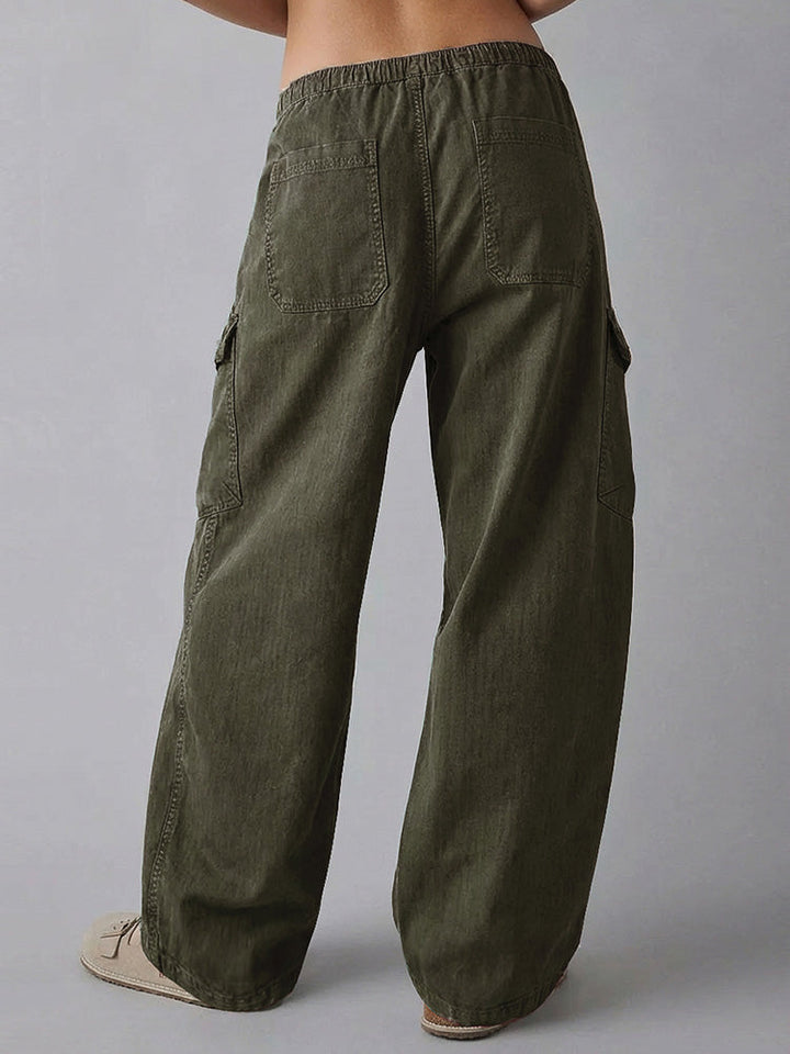 Pantaloni da donna a gamba larga e strutturata