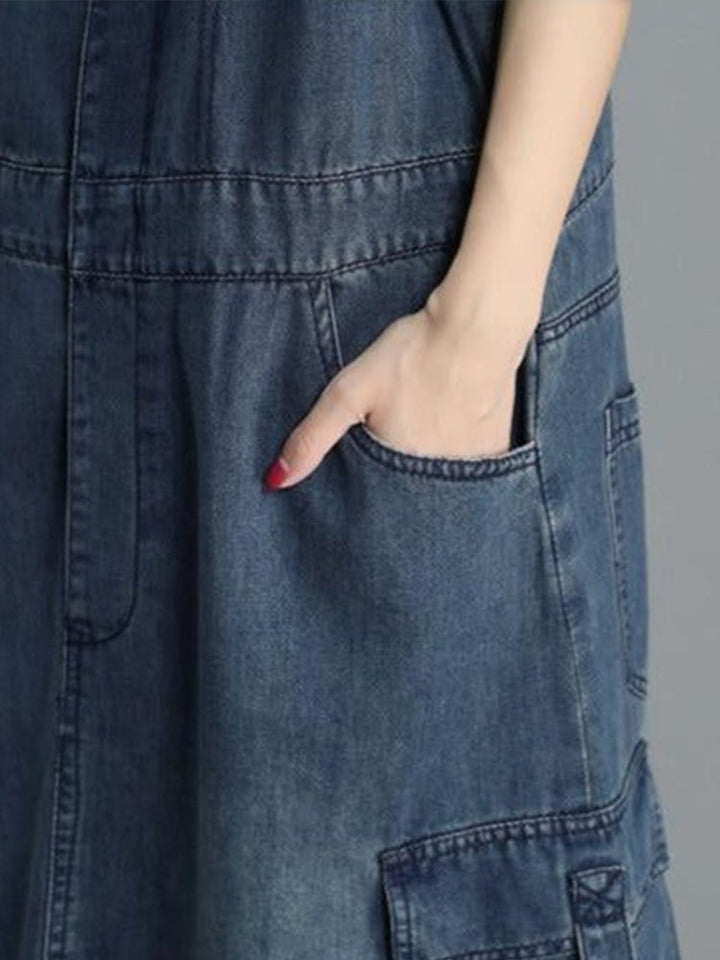 Jeans-Latzkleid mit lockerer Passform
