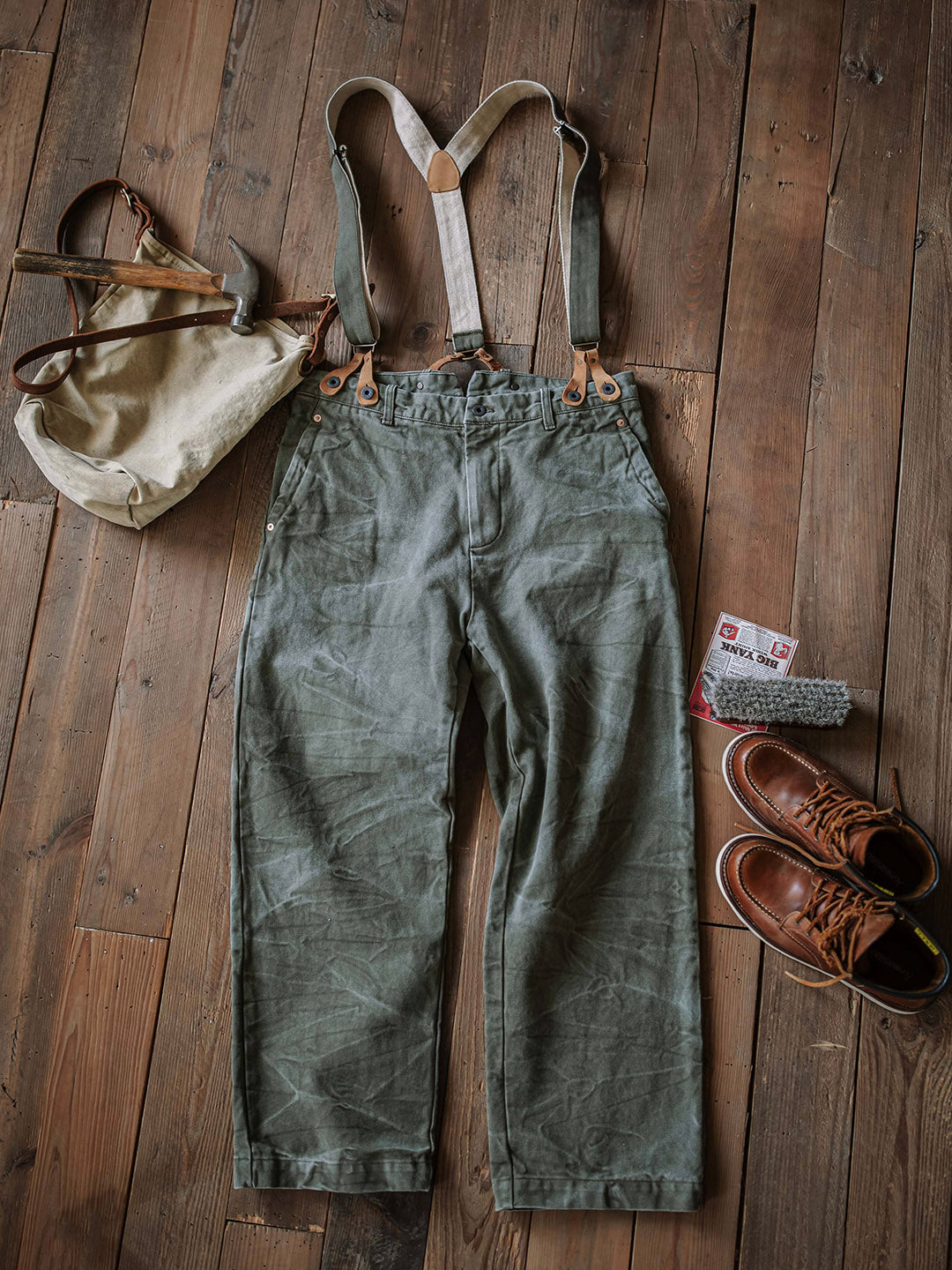 Pantalon en toile épaisse (15 oz) avec bretelles