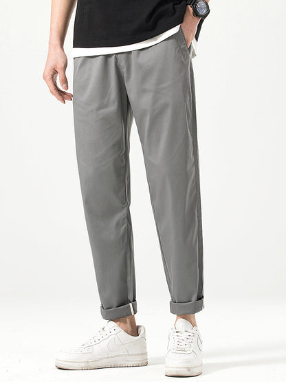 Lässige Herren-Freizeithose in Cropped-Passform