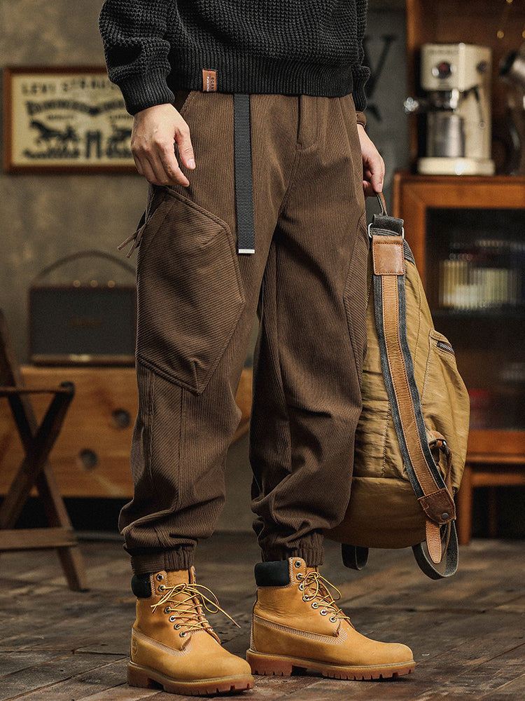 Lässige Herren-Cargohose aus Cord mit Zierriemen