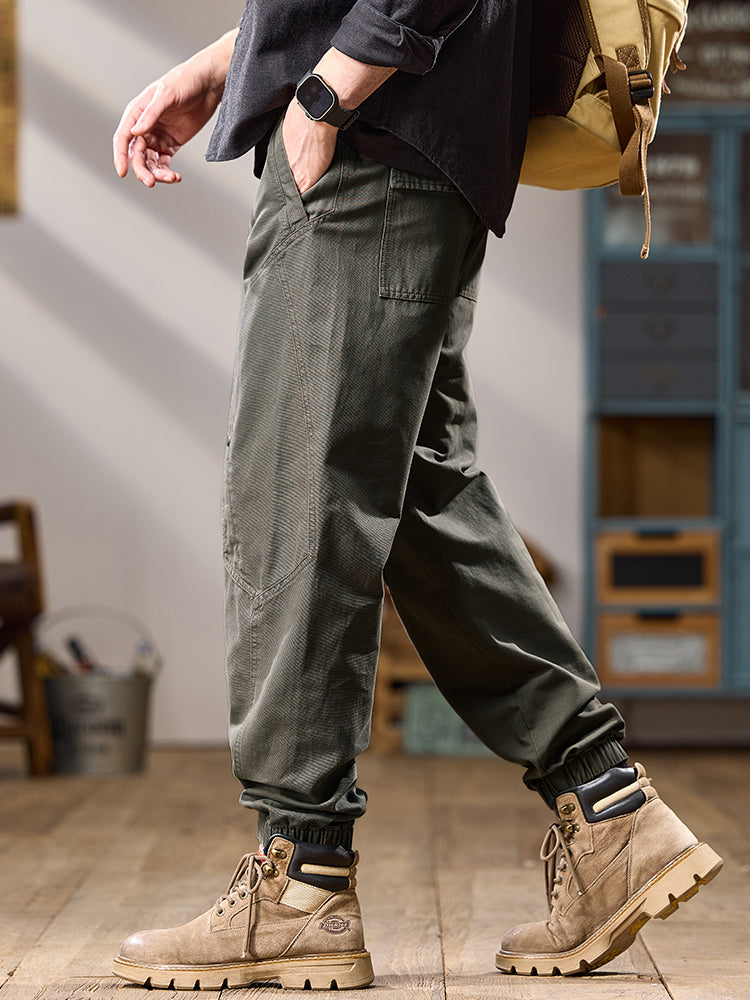 Pantaloni cargo da uomo a vestibilità comoda con multitasche
