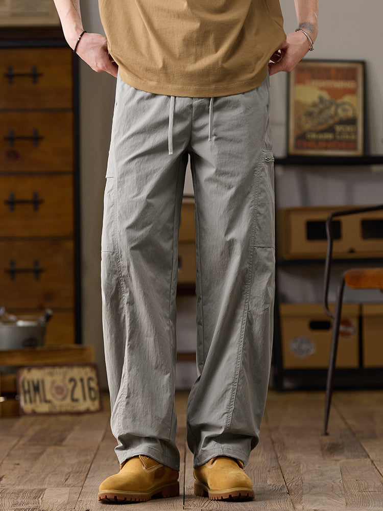 Weite Cargohose für Herren mit mehreren Reißverschlusstaschen