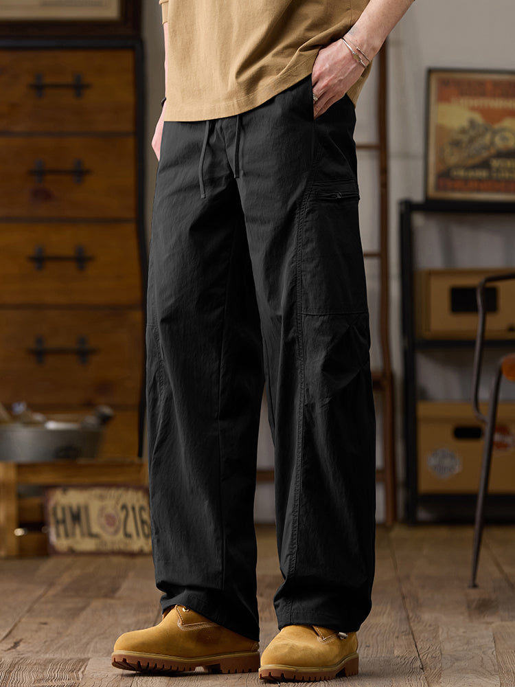 Weite Cargohose für Herren mit mehreren Reißverschlusstaschen