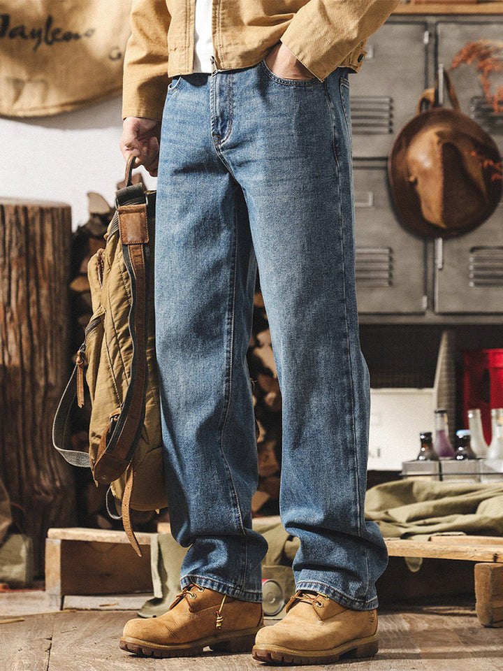 Jeans da uomo in stile rétro con gamba ampia e lavaggio autentico