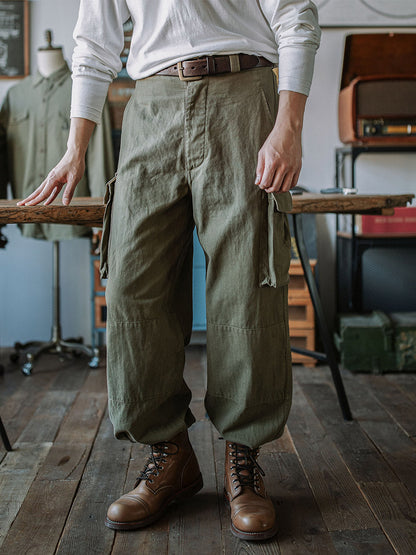 Riproduzione di pantaloni in twill a spina di pesce M-47 dell'esercito francese