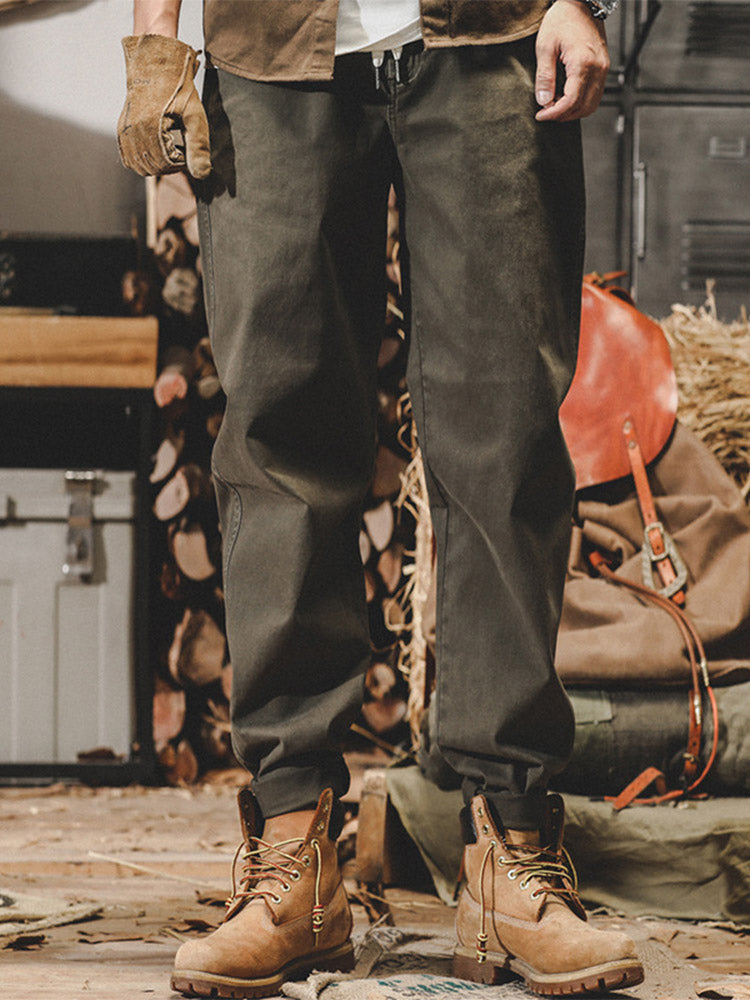 Herren Freizeithose aus 98% Baumwolle und 2% Elastan mit Kordelbund