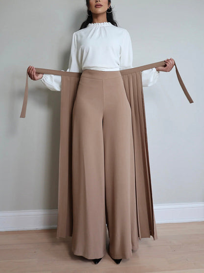 Joli ensemble jupe-pantalon plissé