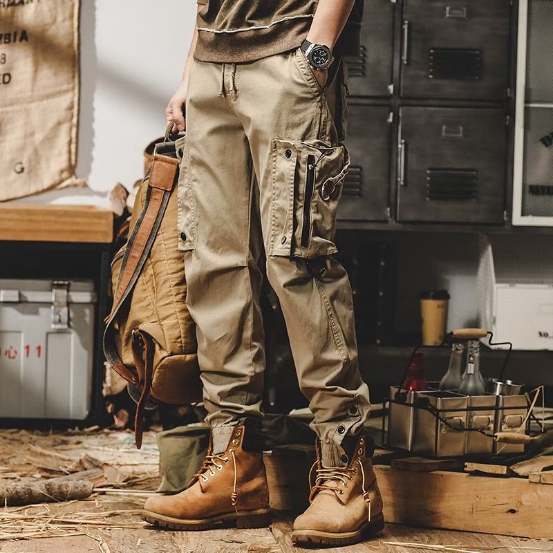 Pantaloni cargo jogger da uomo in cotone elasticizzato con multitasche