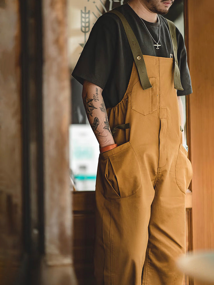 Lockerer Stretch-Overall für Herren mit einzigartiger Tasche